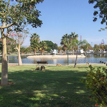 La Caramba Amplio Apartamento En La Playa マラガ エクステリア 写真