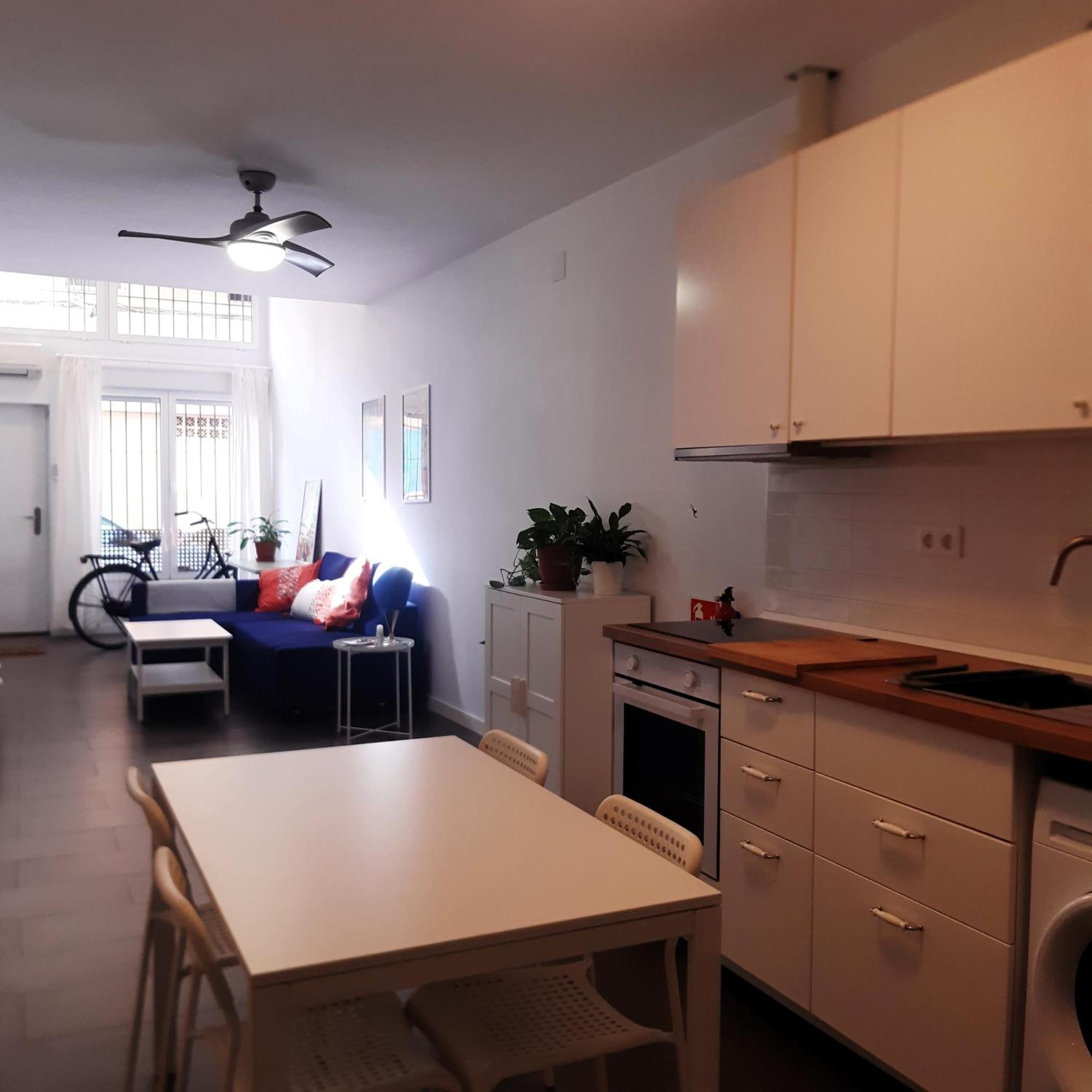 La Caramba Amplio Apartamento En La Playa マラガ エクステリア 写真
