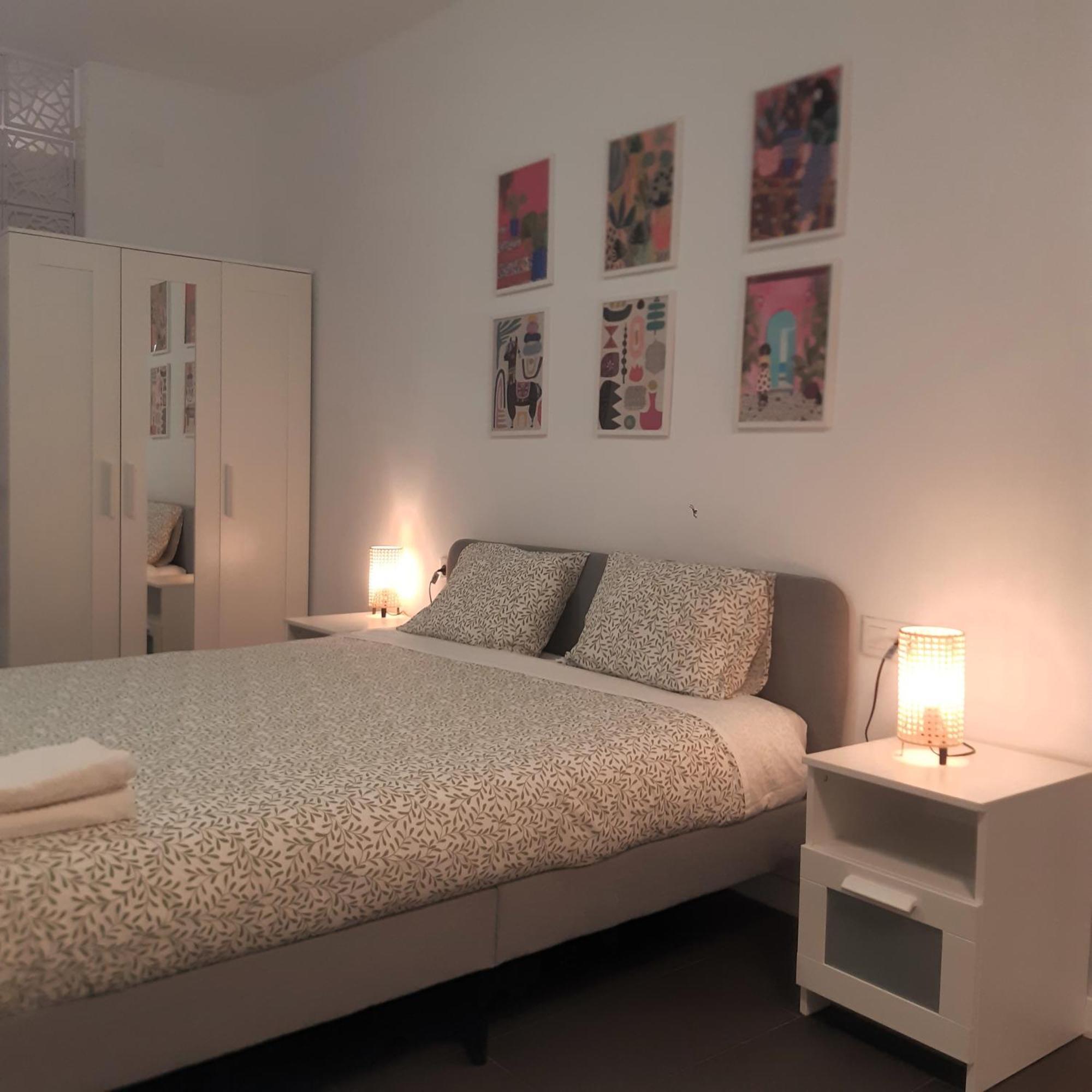 La Caramba Amplio Apartamento En La Playa マラガ エクステリア 写真